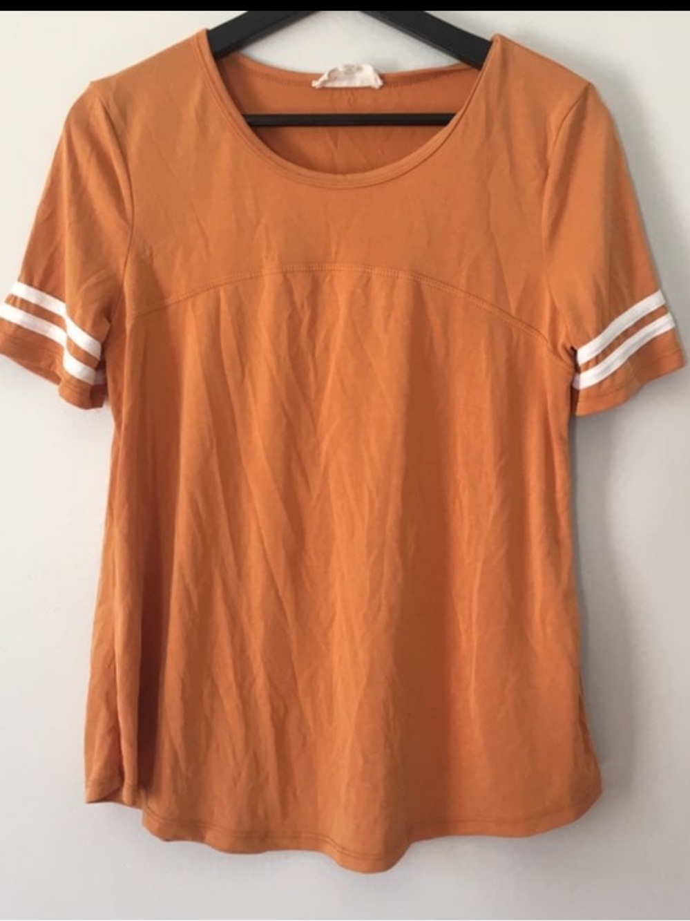 No Comment NY LA made in USA shirt
Size medium Yellow/gold color, super soft